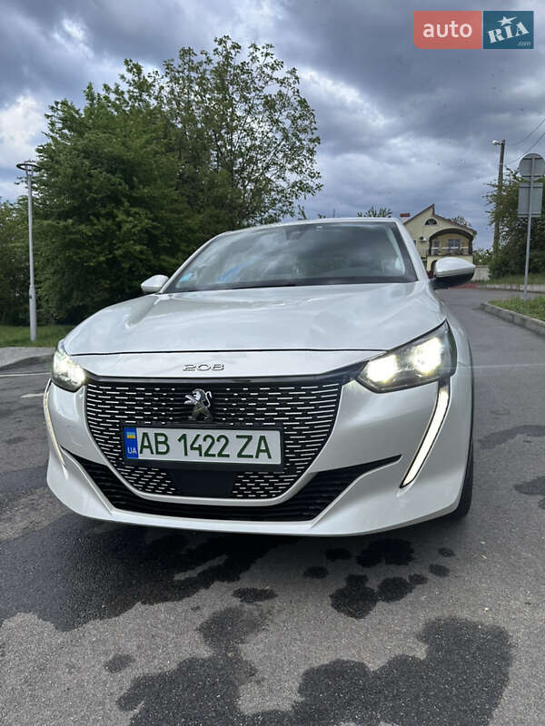 Хетчбек Peugeot 208 2020 в 
