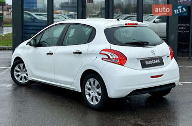 Хэтчбек Peugeot 208 2014 в 