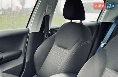 Хэтчбек Peugeot 208 2014 в 