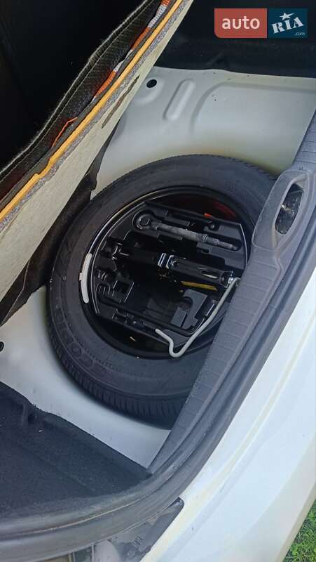 Хетчбек Peugeot 208 2019 в Львові фото 12 Хетчбек Peugeot 208 2019 в Львові