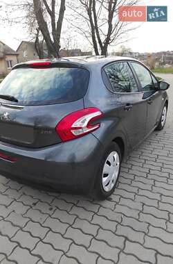 Хэтчбек Peugeot 208 2014 в 