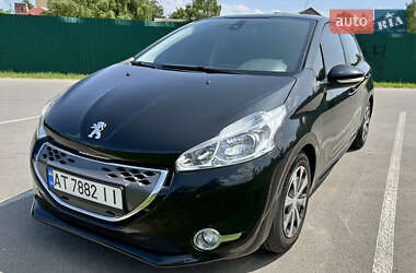 Хетчбек Peugeot 208 2012 в Івано-Франківську