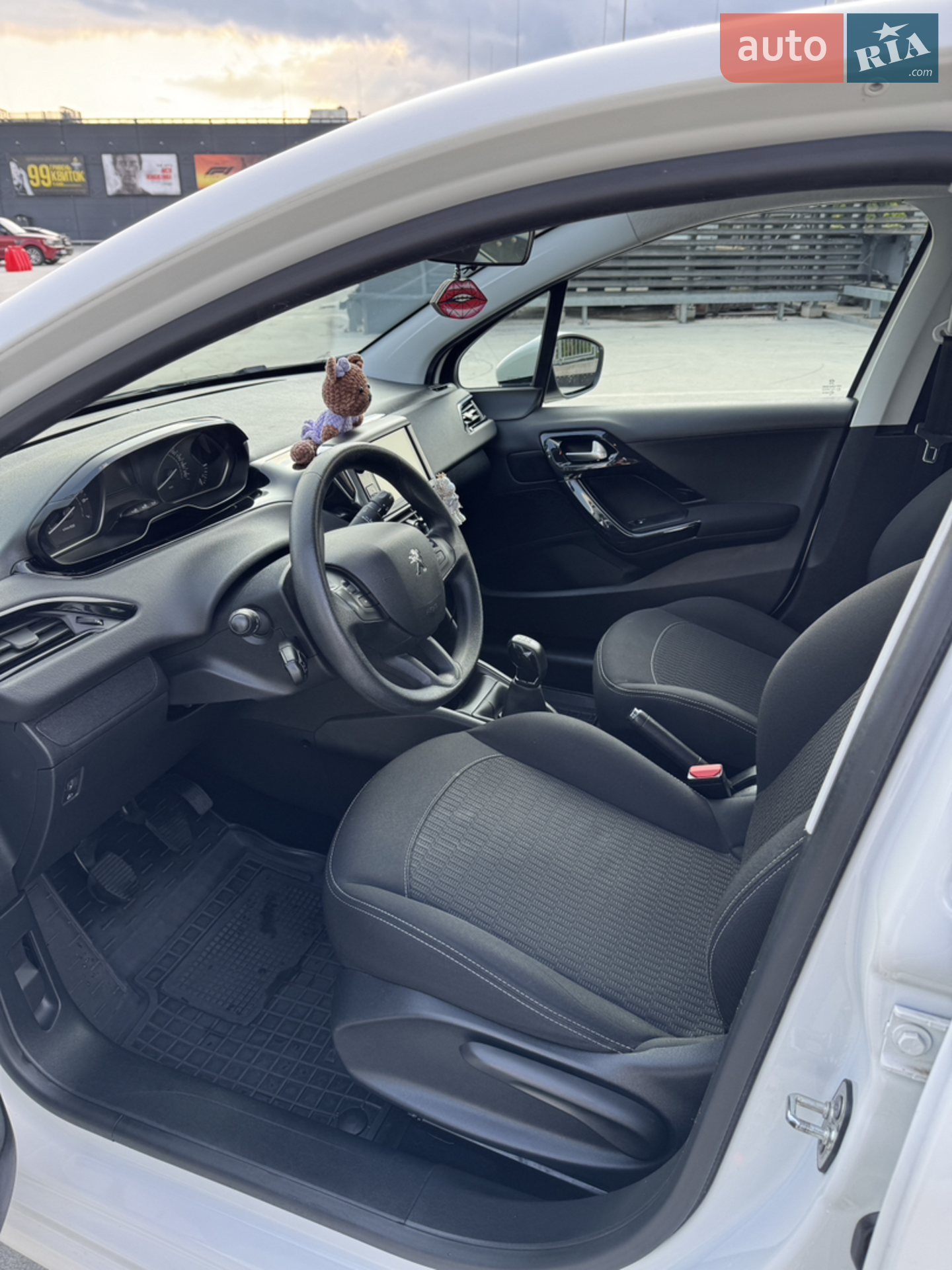2019 Peugeot 208 - мініатюра 10