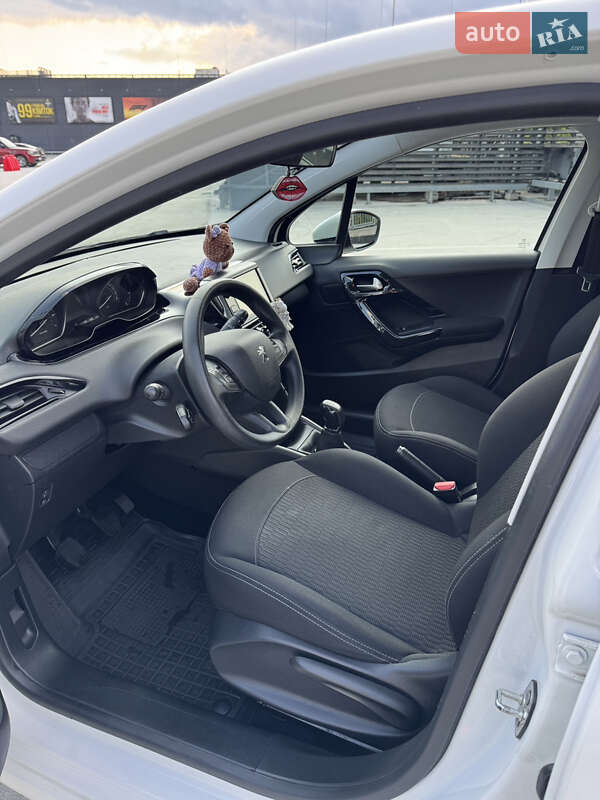 Хетчбек Peugeot 208 2019 в Києві