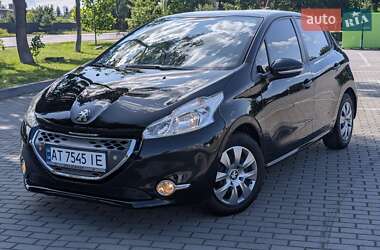 Хетчбек Peugeot 208 2012 в Коломиї
