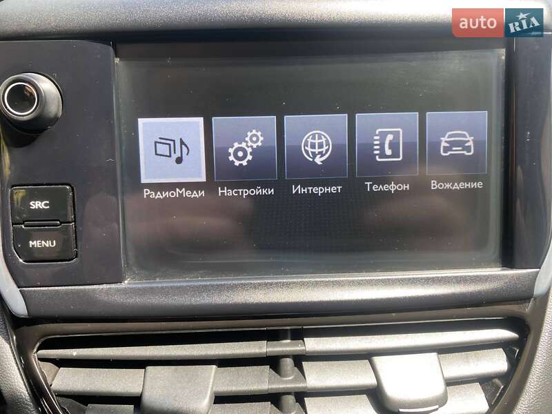 Хетчбек Peugeot 208 2014 в Львові