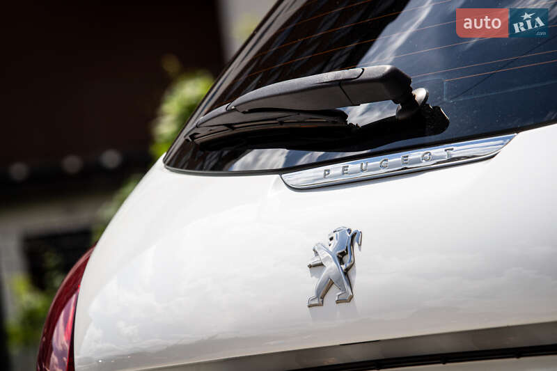 Хэтчбек Peugeot 208 2018 в Львове фото 16 Хэтчбек Peugeot 208 2018 в Львове