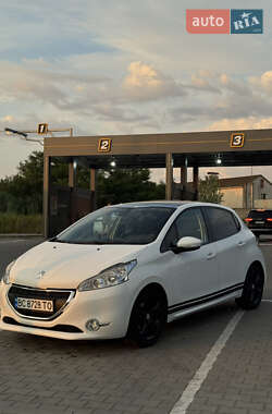 Хетчбек Peugeot 208 2013 в Вінниці