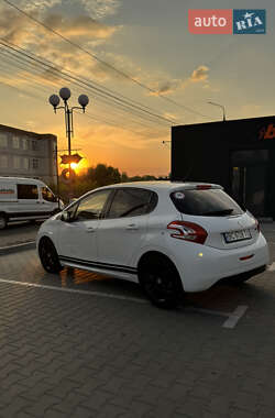 Хэтчбек Peugeot 208 2013 в Виннице
