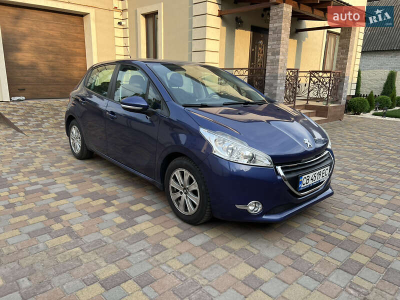 Peugeot 208 2013