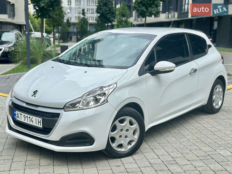 Peugeot 208 2016