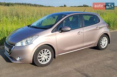 Хетчбек Peugeot 208 2013 в Києві