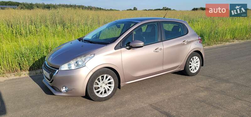 Peugeot 208 2013