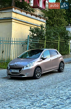 Хетчбек Peugeot 208 2013 в Львові
