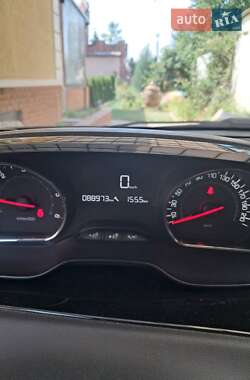 Хетчбек Peugeot 208 2013 в Слов'янську