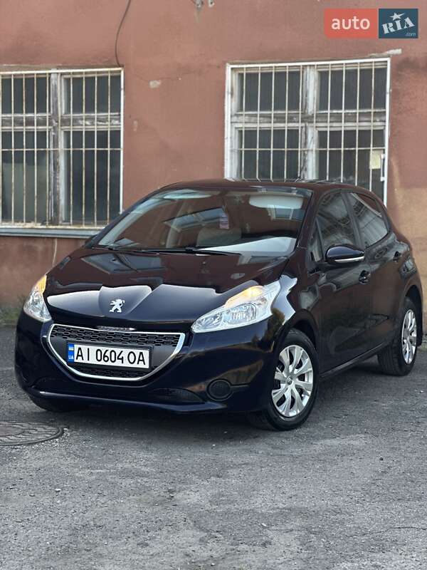 Peugeot 208 2013