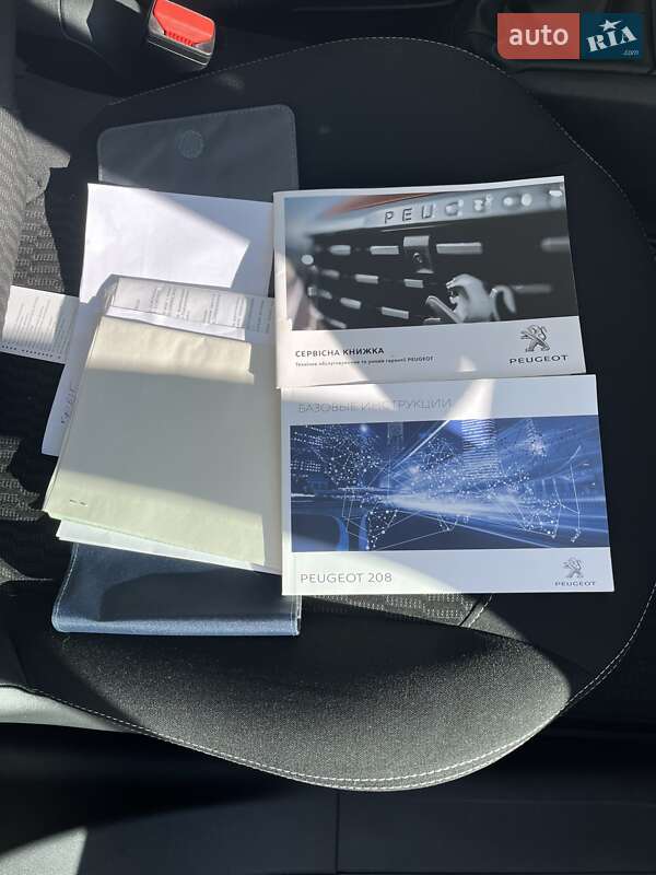 Хэтчбек Peugeot 208 2018 в Киеве