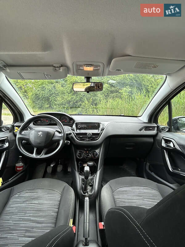 Хетчбек Peugeot 208 2013 в Львові фото 10 Хетчбек Peugeot 208 2013 в Львові