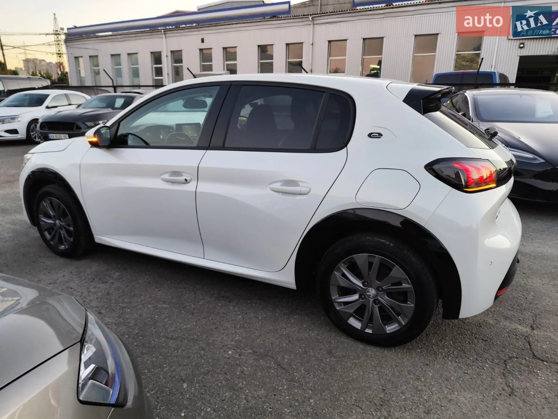 2019 Peugeot 208 - мініатюра 2
