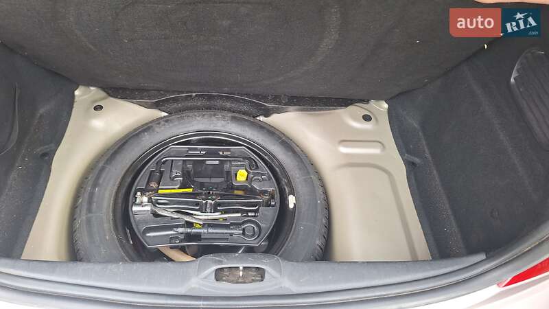 Хэтчбек Peugeot 208 2013 в Полтаве