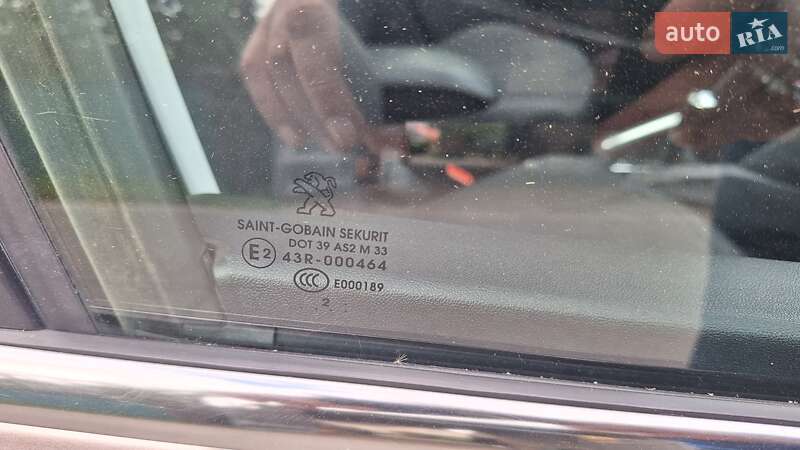 Хэтчбек Peugeot 208 2013 в Полтаве