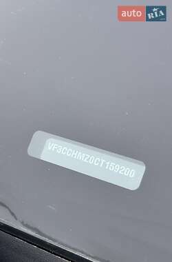 Хэтчбек Peugeot 208 2013 в 