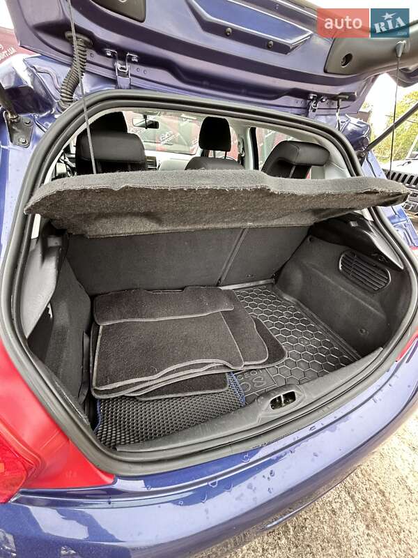 Хэтчбек Peugeot 208 2013 в Сумах