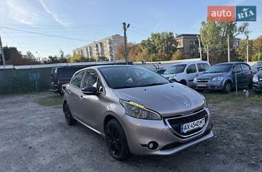 Хэтчбек Peugeot 208 2014 в Харькове
