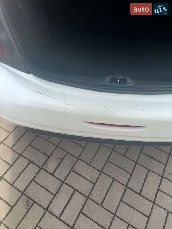 Хэтчбек Peugeot 208 2017 в Львове
