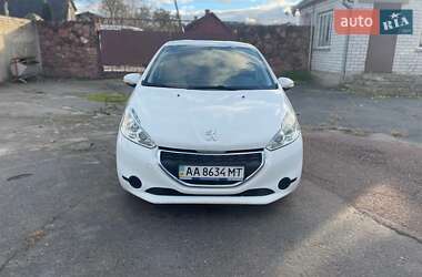 Хетчбек Peugeot 208 2013 в Житомирі