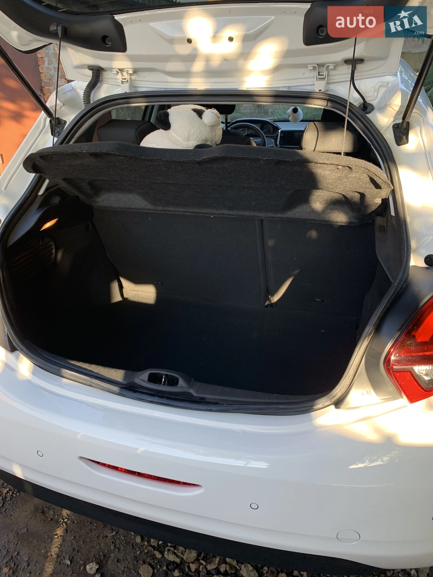 2019 Peugeot 208 - мініатюра 8