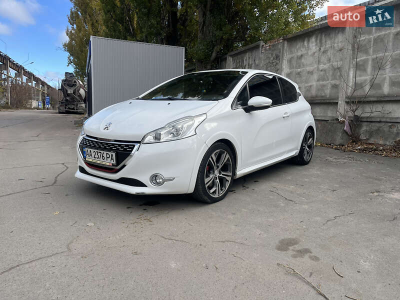 Peugeot 208 2013