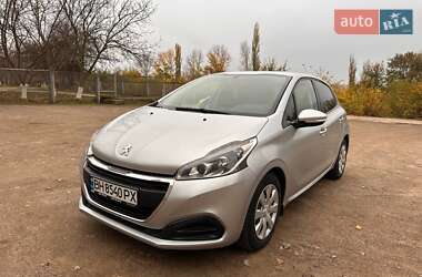 Хетчбек Peugeot 208 2017 в Южноукраїнську