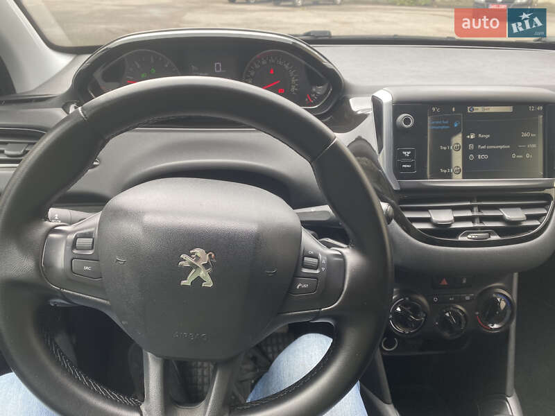 Хэтчбек Peugeot 208 2014 в Луцке фото 21 Хэтчбек Peugeot 208 2014 в Луцке