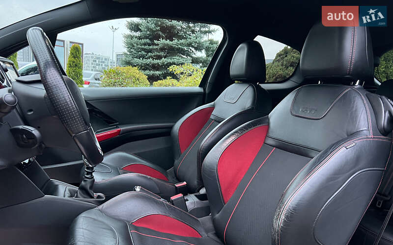 Хэтчбек Peugeot 208 2013 в Львове