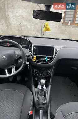 Хетчбек Peugeot 208 2018 в Ужгороді