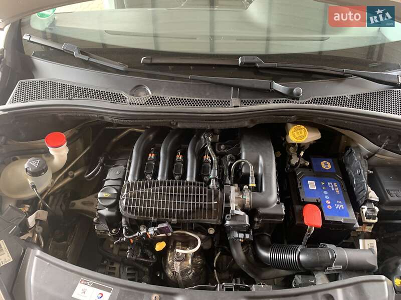 Хэтчбек Peugeot 208 2017 в Виннице