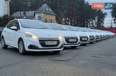 Хэтчбек Peugeot 208 2019 в Киеве