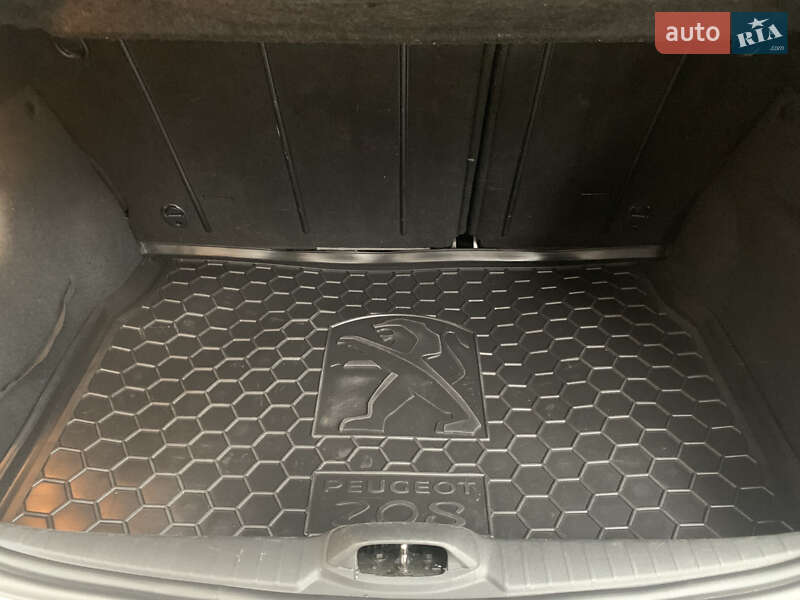 Хетчбек Peugeot 208 2014 в Броварах