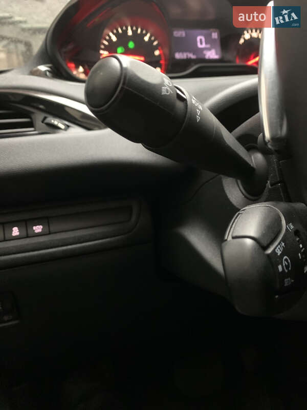 Хетчбек Peugeot 208 2014 в Броварах