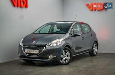 Хэтчбек Peugeot 208 2013 в Киеве