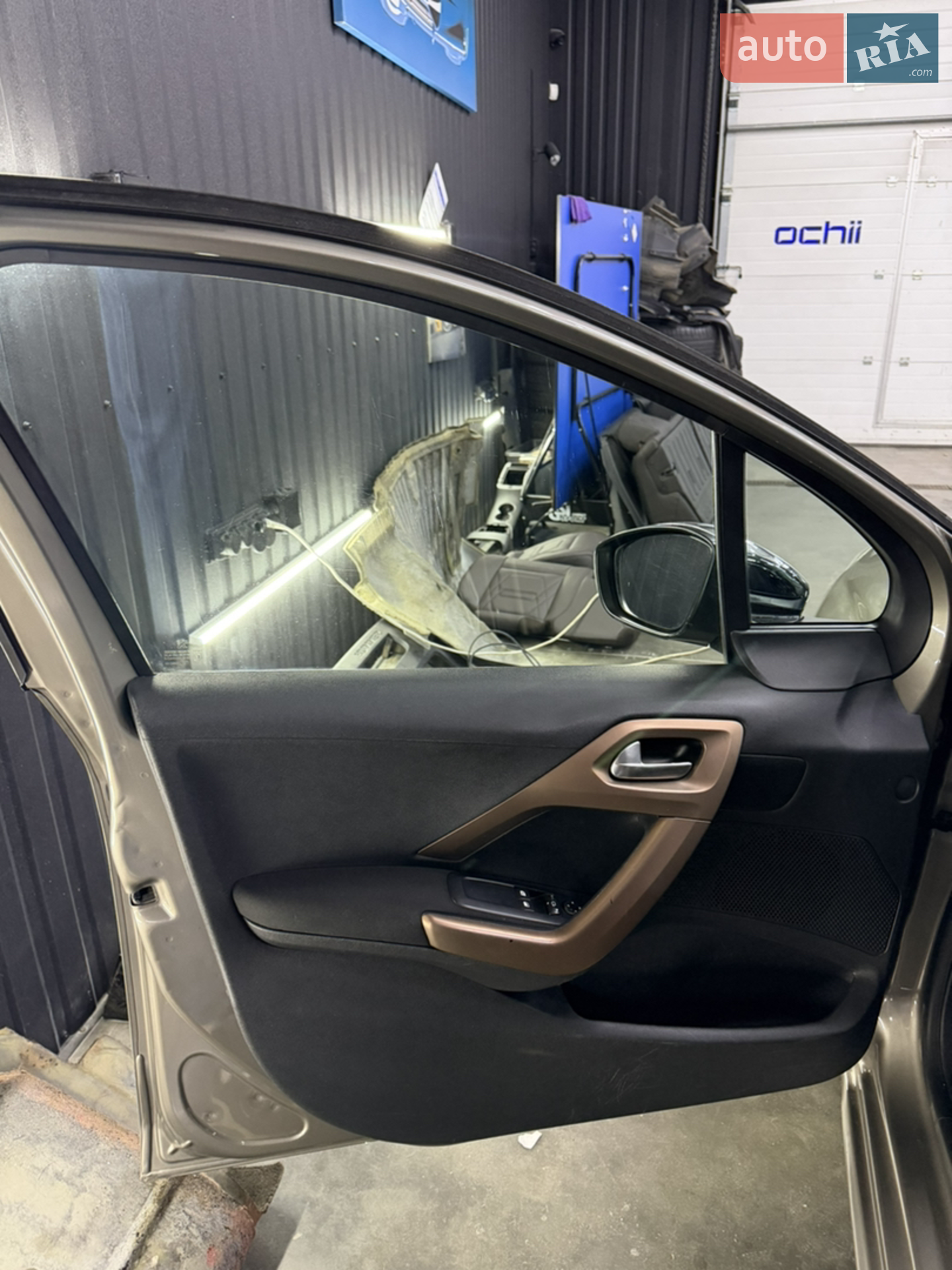 2013 Peugeot 208 - мініатюра 15