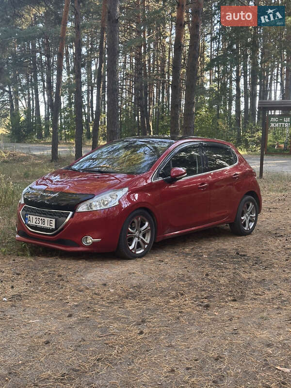 Peugeot 208 2013 Peugeot 208 2013