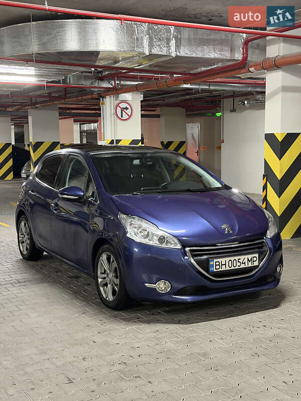 Peugeot 208 2014 Peugeot 208 2014