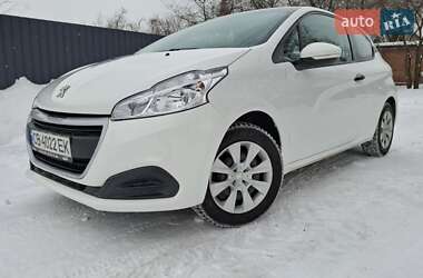 Хетчбек Peugeot 208 2016 в Чернігові