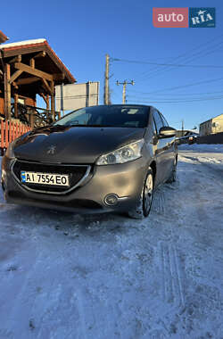 Хетчбек Peugeot 208 2013 в Києві