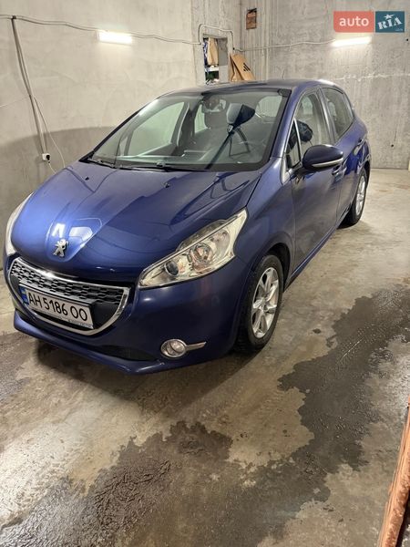 Peugeot 208 2013