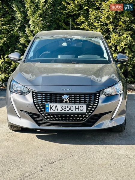 Peugeot 208 2021