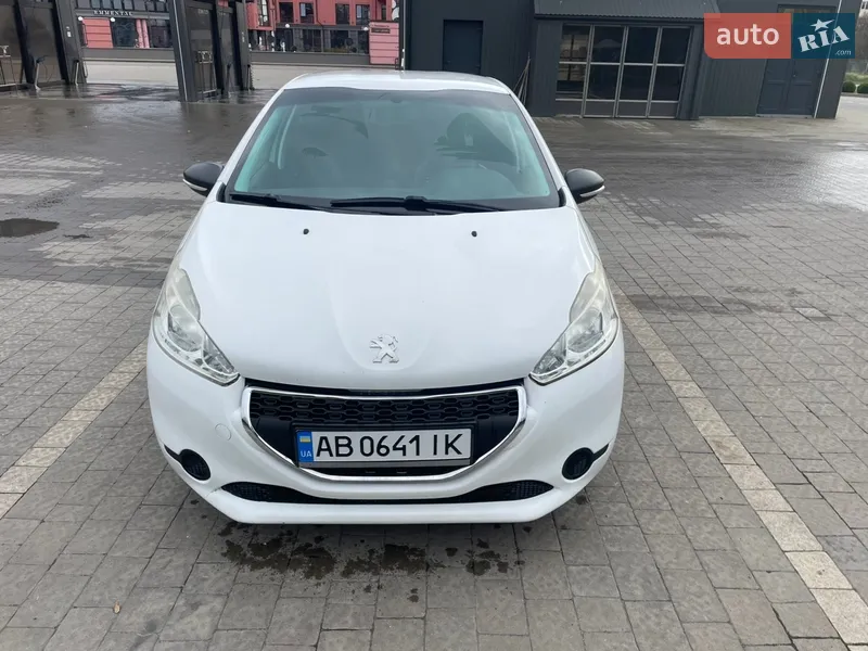 Peugeot 208