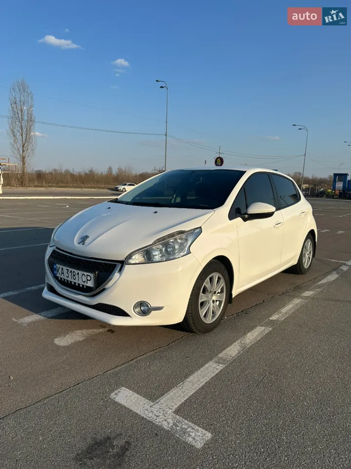 2012 Peugeot 208 - мініатюра 12